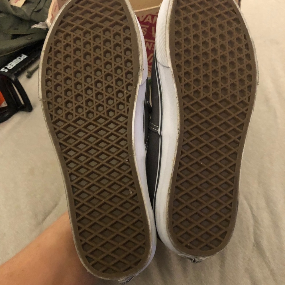 Vans - Picture 4 of 7
